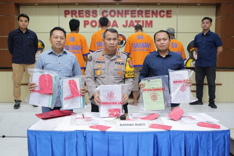 Polda Jawa Timur Tangkap 4 Kades di Bojonegoro Diduga Korupsi Dana BKK, Kerugian Capai Rp1,2 Miliar