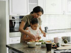 Cara Pintar Hidup Super Praktis, 20 Tips Memasak Anti Ribet yang Wajib Kamu Coba