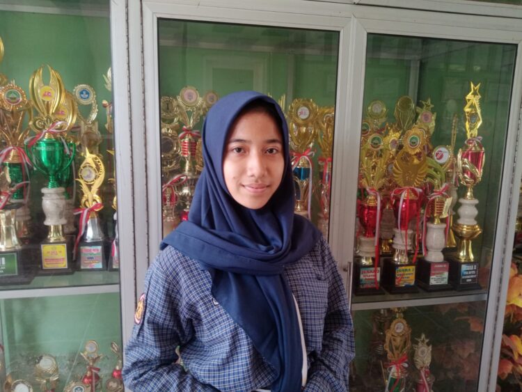 Rilani Avalokta, Calon Dokter yang Suka Baca Novel