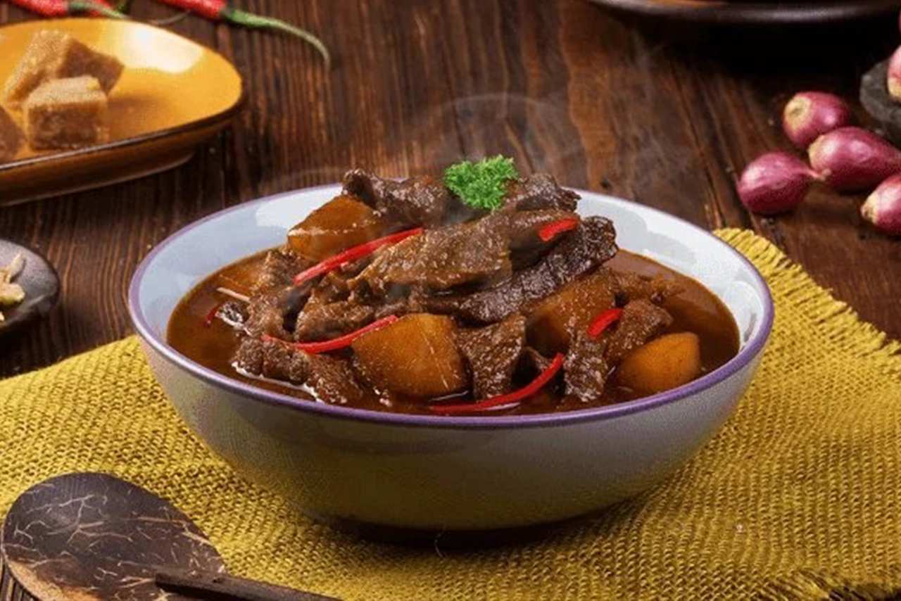 Semur Daging Sapi Kecap Bango Gurih Lezat Sajian Menu Idul Adha yang Bikin Keluarga Ketagihan Ini Resepnya