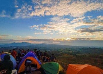Berburu Stargazing Ala Negeri Eropa Di Blora Puncak Mundri Blora Tempatnya