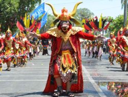 Dipadati Lautan Manusia! Karnaval Cepu Blora Tingkat SMA dan Umum Sukses Digelar