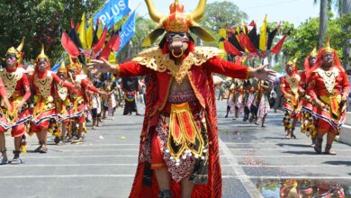 Dipadati Lautan Manusia Karnaval Cepu Blora Tingkat SMA dan Umum Sukses Digelar