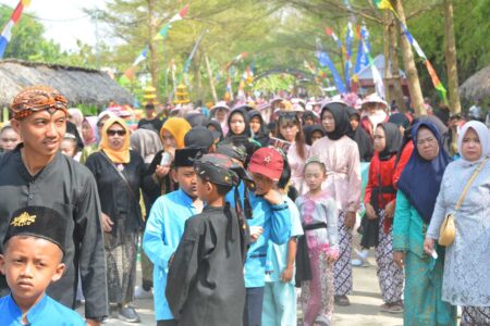 Festival Budaya Nglaras Jagat Desa Ngloram Cepu Blora Ribuan Warga Tumpah Ruah Padati Arena Festival