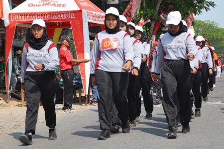 Gerak Jalan Hut Kemerdekaan Ri Di Cepu Dimulai Pukul