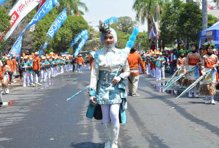 Lenggak-Lenggok Sang Mayoret Riuhkan Momen Karnaval 2024 Tingkat TK SD dan SMP di Kota Cepu Blora