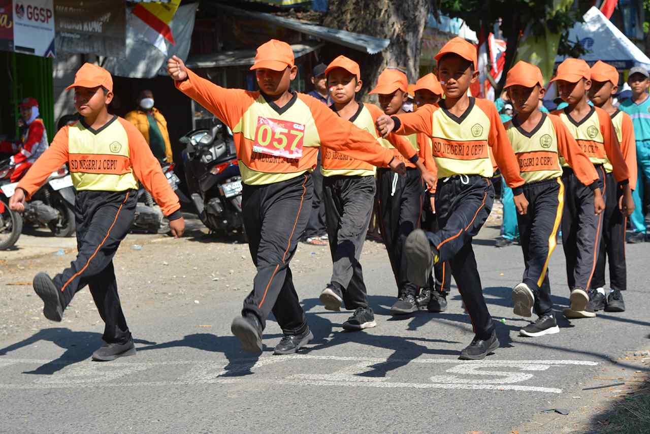 Lomba Gerak Jalan Indah Tingkat Sd Dan Smp Di Cepu Blora Sukses Digelar