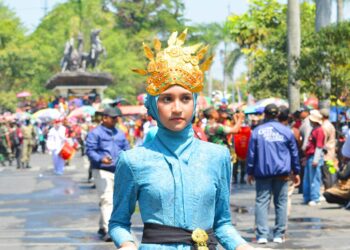 SIAP-SIAP! Karnaval Cepu Blora Tingkat SMA dan Umum Dimulai Tanggal Berikut, Ini Rute dan Jadwalnya 4 Siap Siap Karnaval Cepu Blora Tingkat SMA dan Umum Dimulai Tanggal Berikut Ini Rute dan Jadwalnya