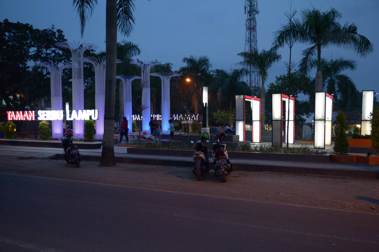 Taman 1000 Lampu Cepu