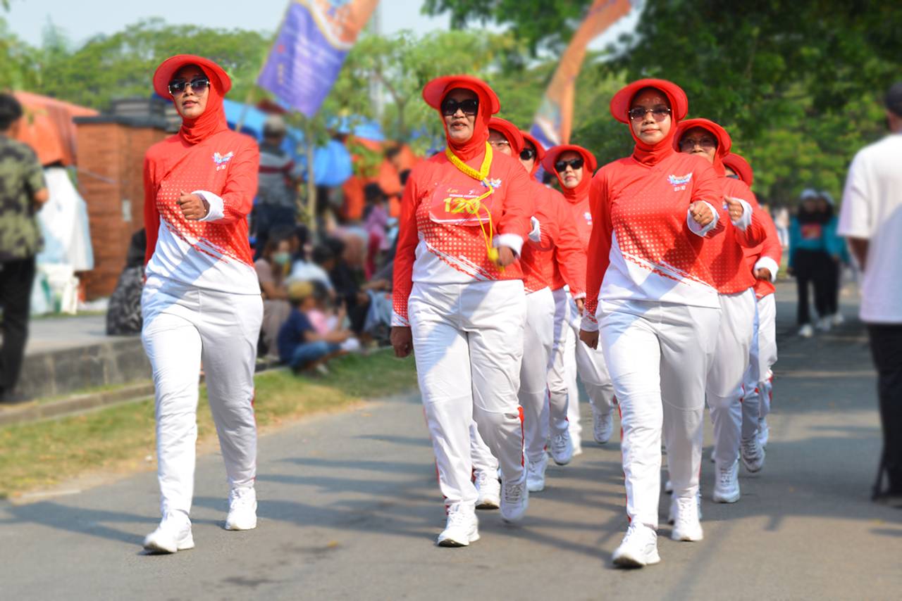 Tempuh Jarak 7 Km Gerak Jalan Tingkat Sma Dan Umum Di Kota Cepu Blora Siap Dimulai Cek Rute Dan Jadwalnya