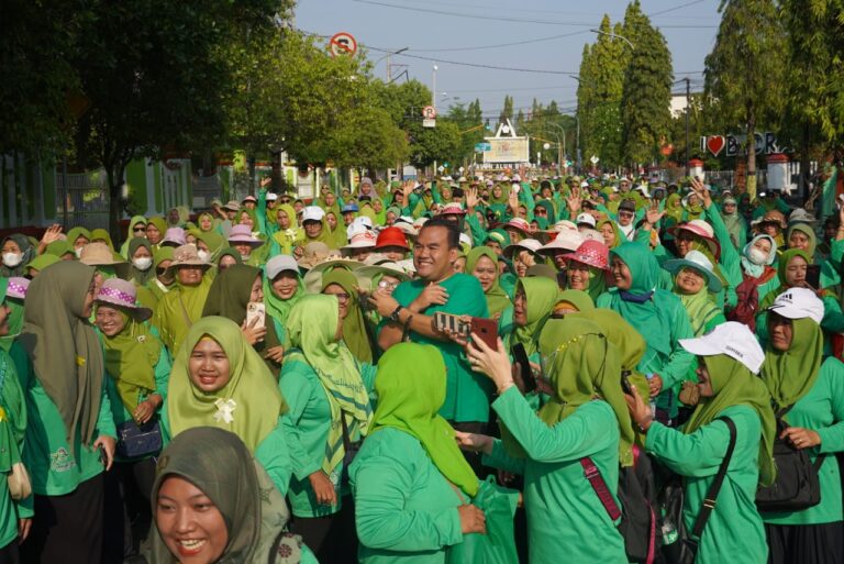 Di Acara Muslimat Nu Bupati Blora Jadi Pusat Perhatian