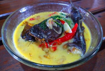 Mangut Lele Menu Unggulan Cafe Mbokdhe Nggawan