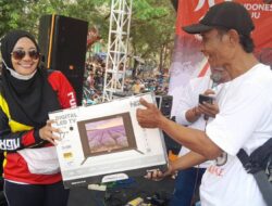 Mengayuh 17 Km, Peserta Fun Bike Blora Bawa Pulang 17 Hadiah Menarik