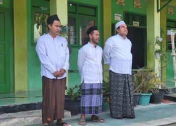 Calon Bupati Arief Rohman Ikuti Upacara Hari Santri Nasional di Pondok Pesantren An-Nur Seren 9 Calon Bupati Blora Arief Rohman Ikuti Upacara Hari Santri Nasional di Pondok Pesantren An-Nur Seren