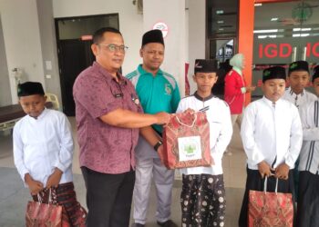 RSUD dr. R Soeprapto Cepu Gelar Khitan Massal Bersama Pondok Pesantren Al-Ittihad Tambakromo