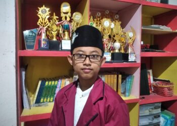 Abu Hasan Melaju ke Babak Final Kompetisi Bahasa Inggris di Surabaya