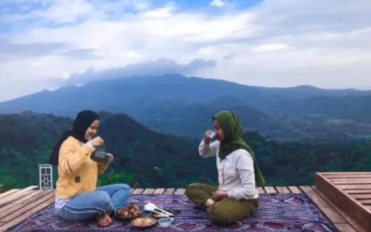 Bukit Cendana Rembang, Nikmati Sunset dan Sunrise Memukau