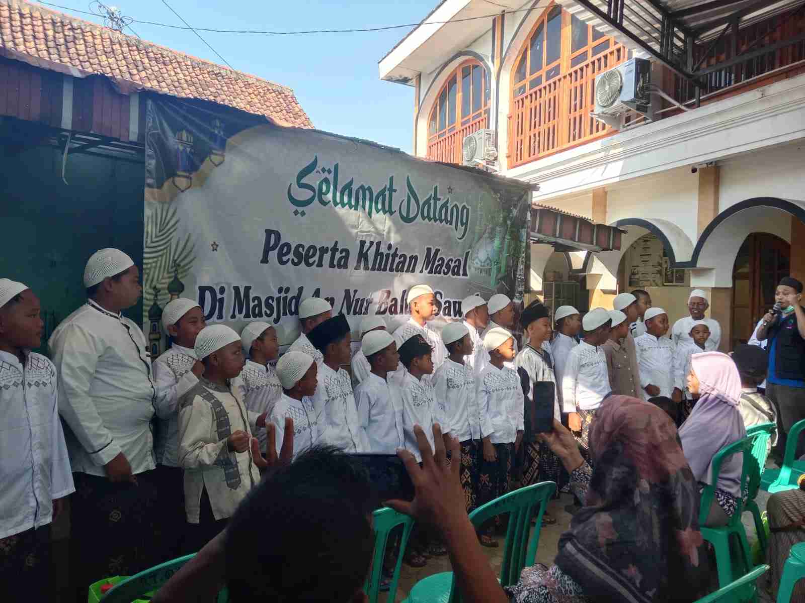 Khitan Massal di Masjid Al Huda Balun Sawahan Diikuti 26 Peserta