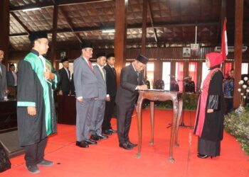 Mustopa Resmi Jabat Ketua DPRD Blora Periode 2024-2029