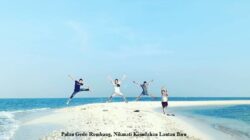 Nikmati Keindahan Lautan Biru di Pulau Gede Rembang