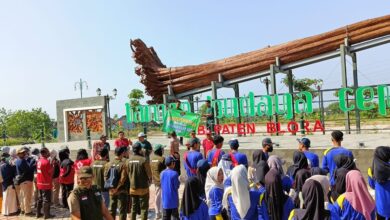 Peringati World Clean Up Day, Ratusan Warga Cepu Bersatu Bersihkan Kota