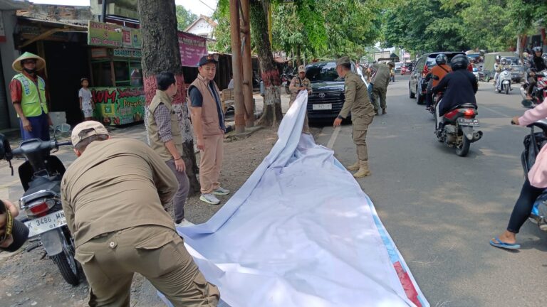 Masa Tenang Pilkada Blora 2024, Bawaslu Bersih-bersih Alat Peraga Kampanye