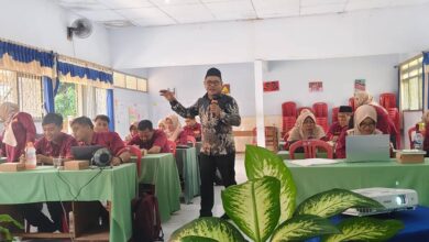 Mantap Smp Negeri 1 Cepu Gelar Pelatihan AI Untuk Guru