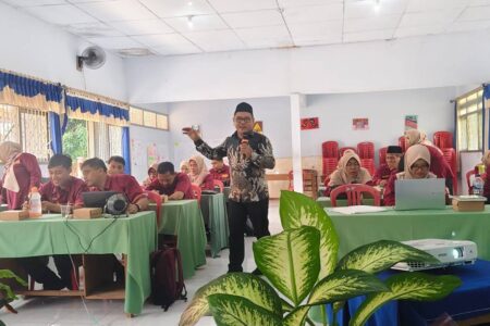 Mantap Smp Negeri 1 Cepu Gelar Pelatihan AI Untuk Guru