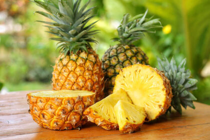 Mitos atau Fakta Apakah Buah Nanas Dapat Menyebabkan Keguguran?