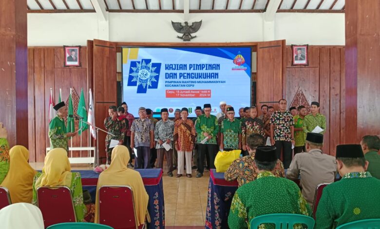 PCM Cepu Gelar Pengajian dalam Rangka Milad Ke-112 Muhammadiyah