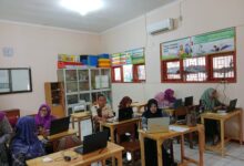 SD Muhammadiyah Cepu Adakan Pelatihan AI dan Coding