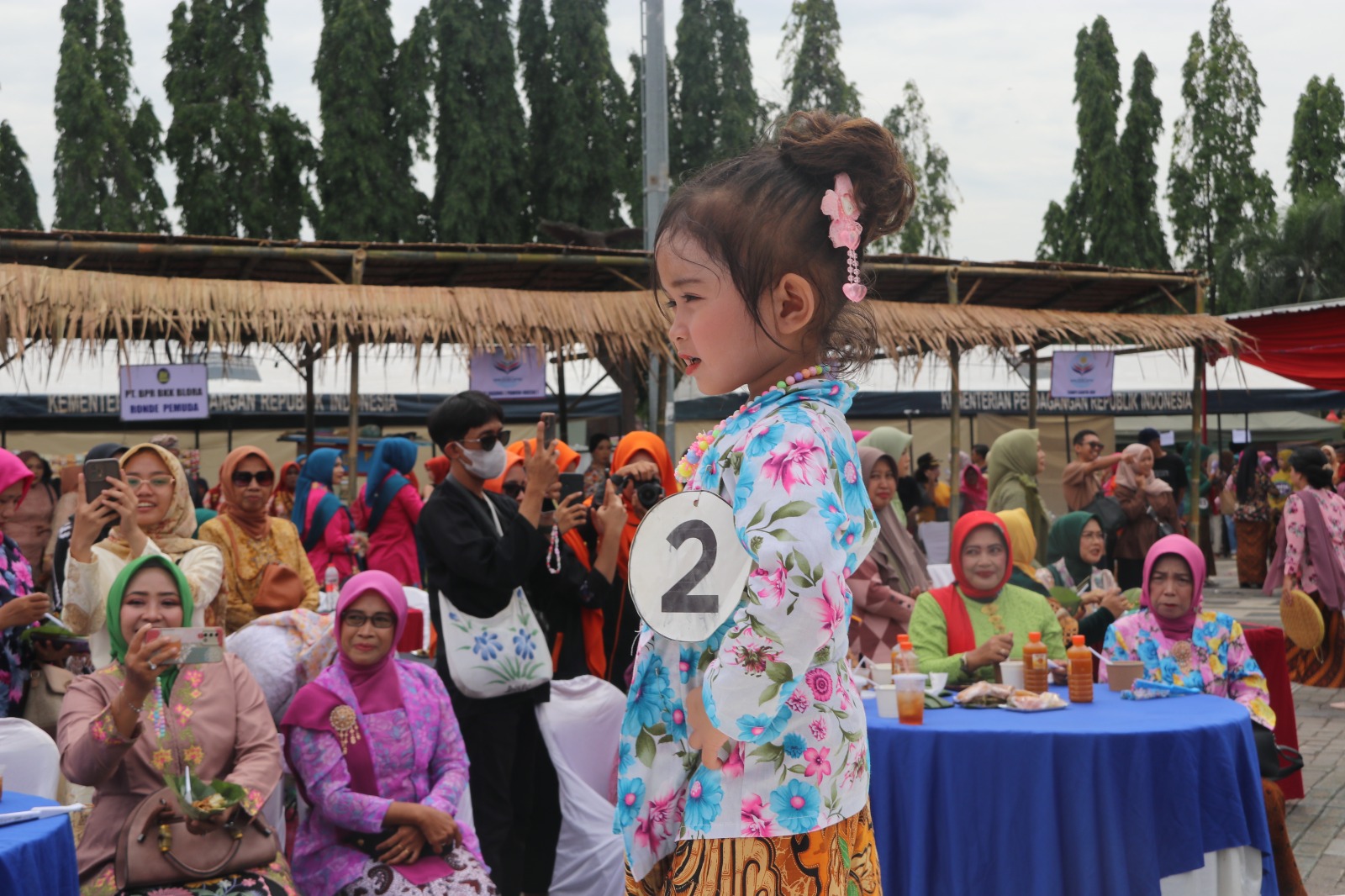 Blora Keren! 5.000 Orang Menjadi Peserta Festival Blora Berkebaya 2024