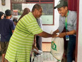 Kkn Pintar Unugiri 2024 Kelompok 38 Berkontribusi dalam Penyaluran Bantuan Sosial di Desa Kapuan