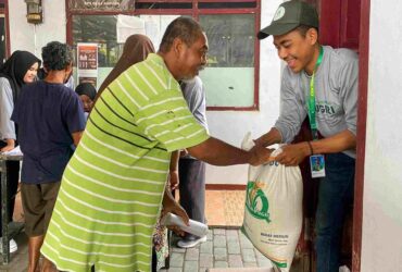 Kkn Pintar Unugiri 2024 Kelompok 38 Berkontribusi dalam Penyaluran Bantuan Sosial di Desa Kapuan