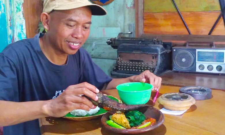 Lele Bakar Mbokdhe Nggawan Menu Favorit Pecinta Kuliner Cepu