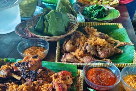 Pawon Cethik Geni Sajikan Kuliner Tradisional Jawa Tempo Doeloe di Cepu Blora