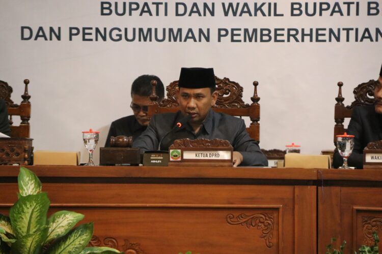 Rapat Paripurna DPRD Blora Umumkan Calon Bupati dan Wakil Bupati Blora Terpilih