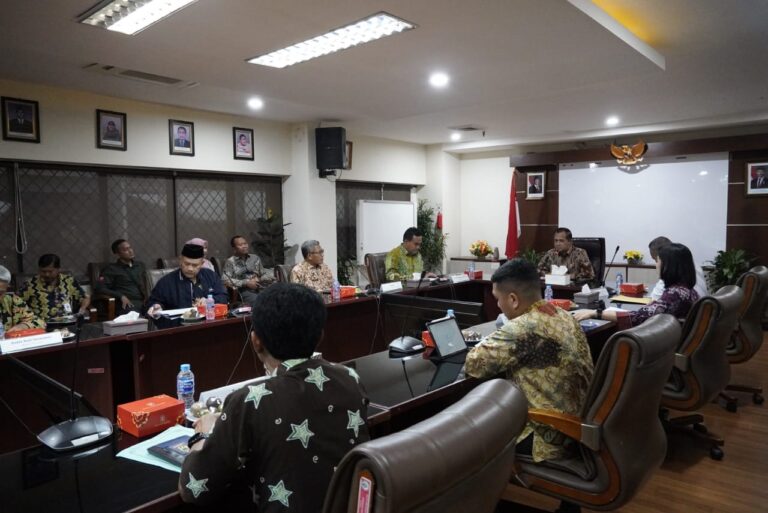 Bupati Blora dan Menteri Transmigrasi Bahas Relokasi Desa Terdampak Pembangunan Bendungan Karangnongko