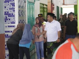 Bupati Blora Datangi Lokasi Kebakaran Pasar Induk Cepu, Pedagang Dapat Bantuan