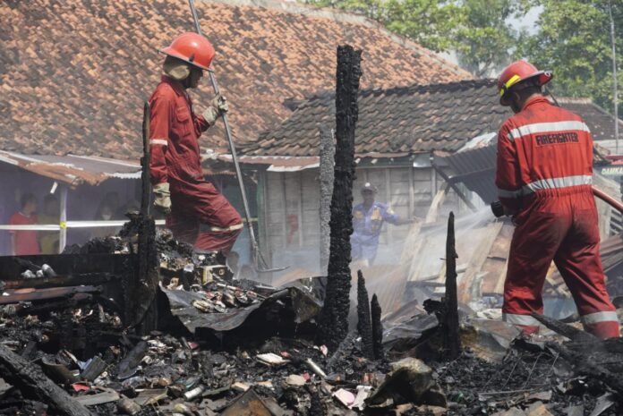 Cerita Korban Kebakaran Pasar Induk Cepu Kerugian Mencapai Rp500 Juta