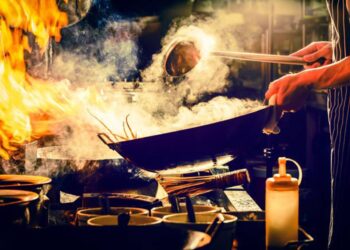 Uniknya Nasi Flambe: Kuliner Khas Bojonegoro yang Dibakar Tapi Bukan Nasi Bakar 2 Uniknya Nasi Flambe Kuliner Khas Bojonegoro yang Dibakar Tapi Bukan Nasi Bakar