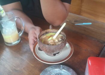 Wedang Pokak Susu Minuman Tradisional Andalan Kedai Mbah Yi Bojonegoro