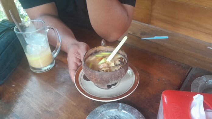 Wedang Pokak Susu Minuman Tradisional Andalan Kedai Mbah Yi Bojonegoro