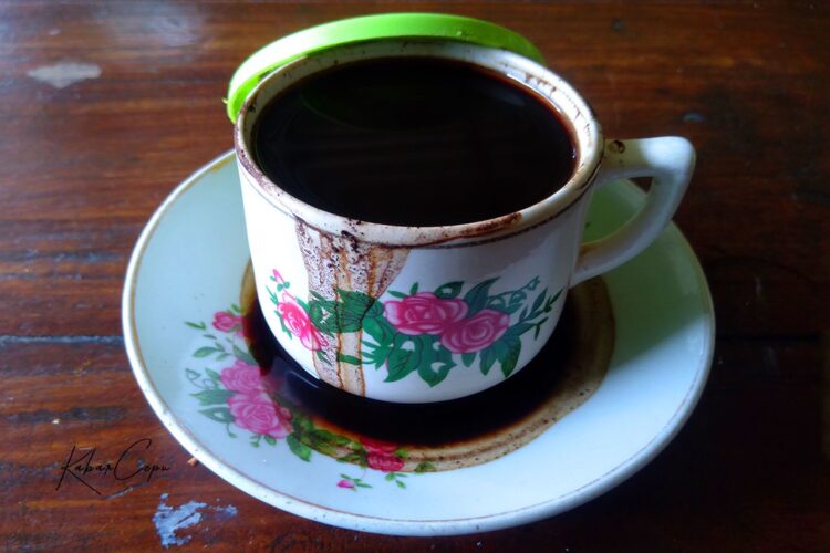 6 Fakta Menarik Tentang Kopi Kothok, Minuman Khas Cepu yang Ikonik dan Legendaris