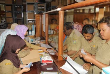 BERKAH RAMADHAN! Gaji PNS PPPK Bakal CAIR Lebih Awal Cek Nominal Gaji PNS dan PPPK Bulan Maret 2025 Berikut