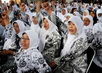 SELAMAT! 478.649 Guru Bakal Dapat Kenaikan Tunjangan Guru Non-ASN Tahun 2025 Nominalnya Sebesar Ini