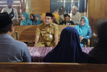 Bupati Blora Kunjungi Rumah Anak dan Bapak Yang Tewas Karena Diracun