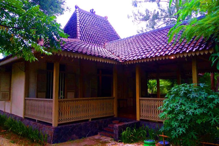 Cocok Untuk Tempat Bukber 3 Rumah Makan di Cepu Blora Bernuansa Klasik yang Menawan