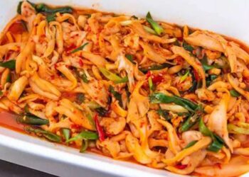 GURIH Campur PEDAS! Tumis Jamur Tiram Lombok Ijo, Kreasi Menu Sahur Praktis dan Bernutrisi Tinggi 5 Gurih Campur Pedas! Tumis Jamur Tiram Lombok Ijo Kreasi Menu Sahur Praktis dan Bernutrisi Tinggi