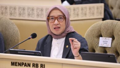 Jalan Terang Tenaga Honorer! Pemerintah dan DPR Sepakat Pengangkatan Tenaga Honorer Dimulai Pada